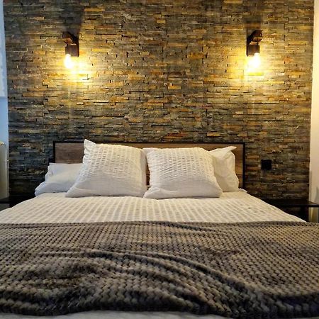 Au Bonheur Des Ruelles Bed & Breakfast Monpazier Eksteriør bilde