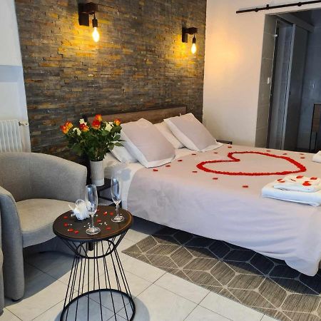 Au Bonheur Des Ruelles Bed & Breakfast Monpazier Eksteriør bilde
